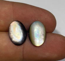 Load image into Gallery viewer, Tahitian Black Mother of Pearl Natural Nacre Matched Pair Calibrated Cabs