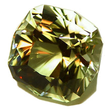 Load image into Gallery viewer, Large natural Green Beryl faceted gemstone