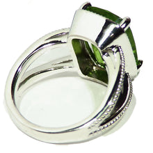 Load image into Gallery viewer, Beautiful bright green Peridot 14k white gold ring