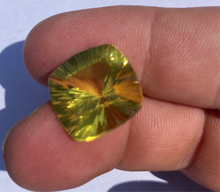 Load image into Gallery viewer, 11.75ct Golden Green Quartz Brazil Natural Untreated Faceted Gemstone

